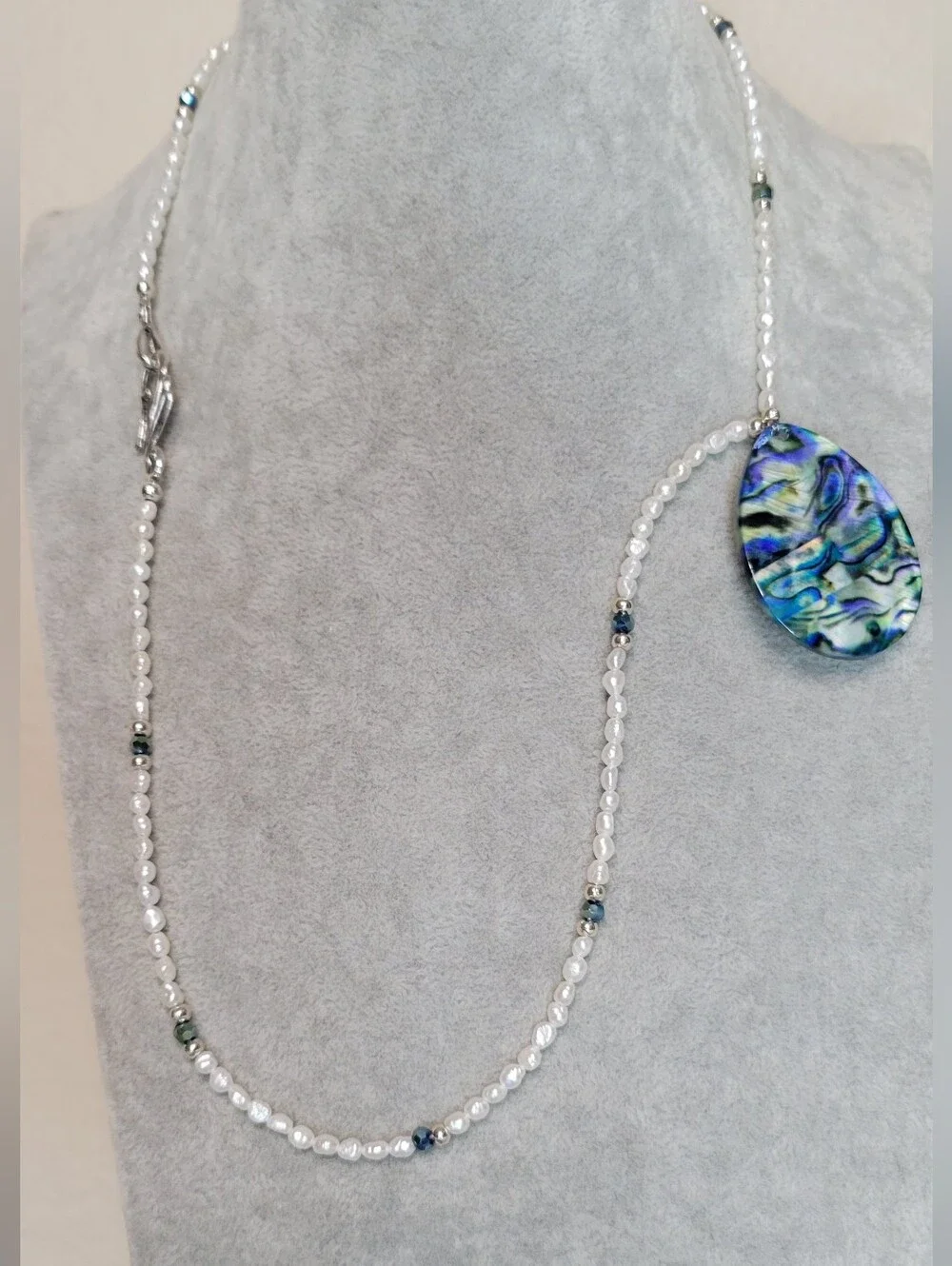 Stunning Artisan Abalone Shell Teardrop Pendant Freshwater Rice Pearl Necklace